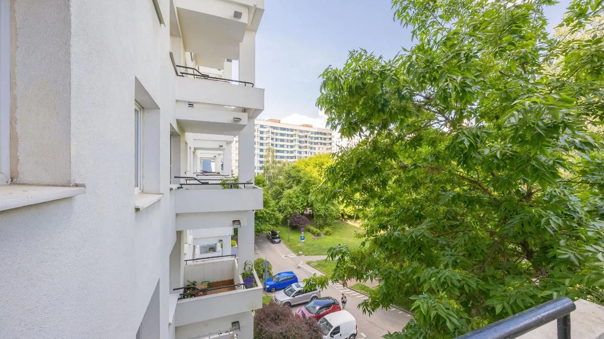 Przytulny Apartament Z Balkonem I Klimatyzacja By Noclegi Renters Warsaw